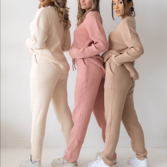 Pink Ribbed Loungewear Set - Picture 2 of 5